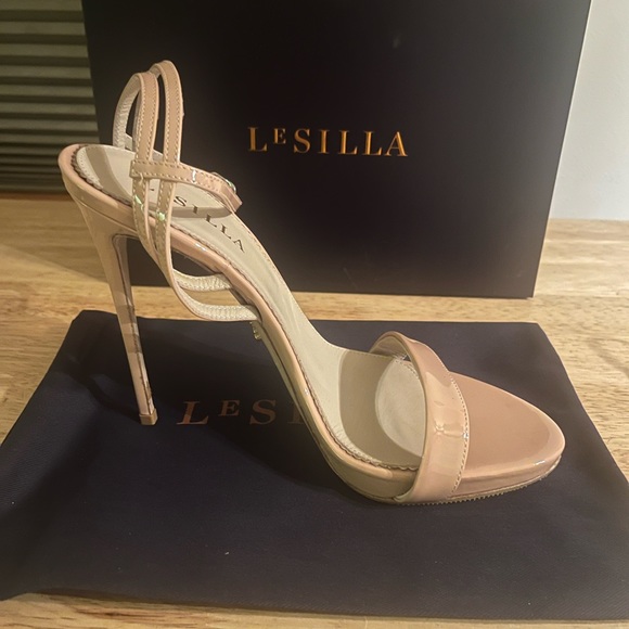 These are authentic LeSilla Phard (Nude) Patent Leather Platform Sandals - Picture 11 of 12